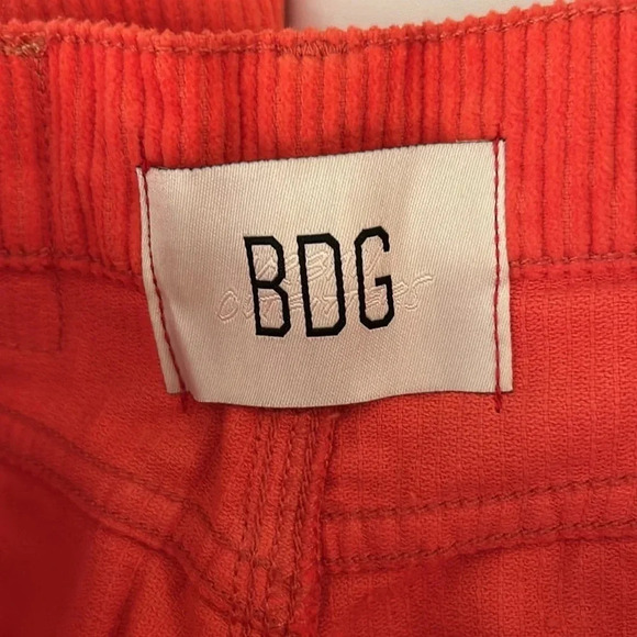 Urban outfitters BDG red corduroy wide leg flare pants size 25 high and wide - Picture 5 of 6